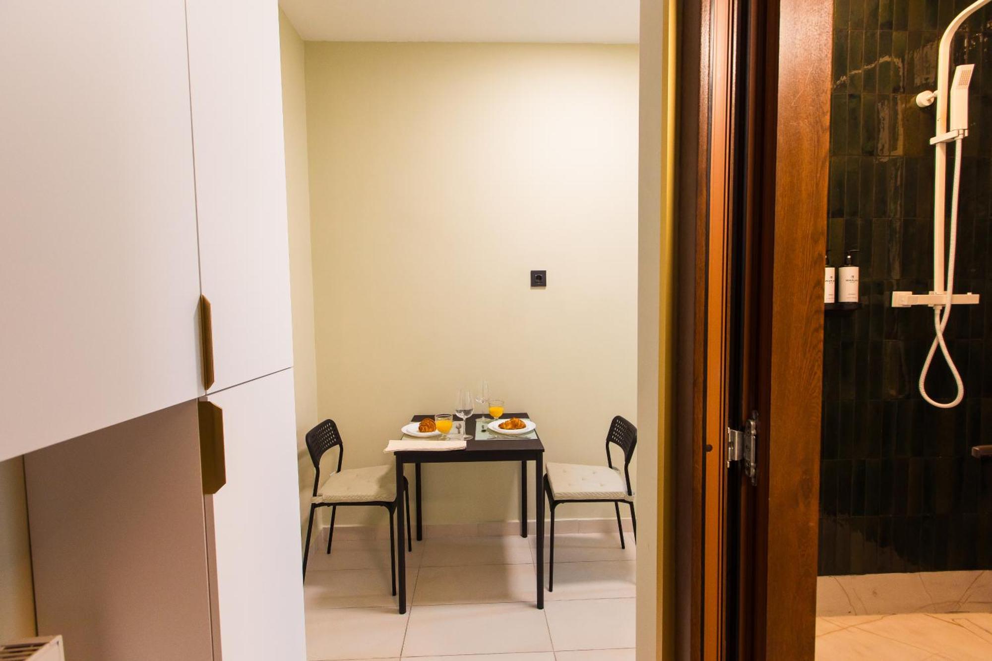 Highline Downtown Residences 6 Persons Family Apartment Bucarest Exterior foto